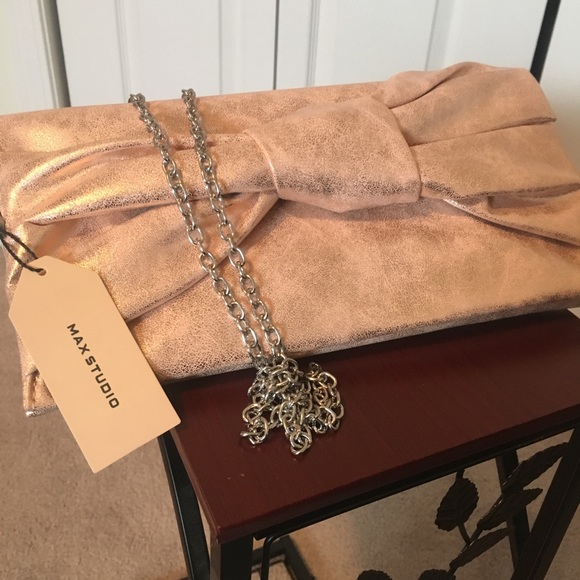 Women’s Max Studio Chain Crossbody - Picture 2 of 6